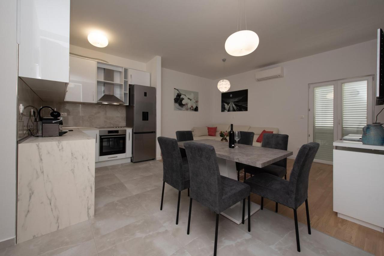 Apartment Katicic Spalato Esterno foto