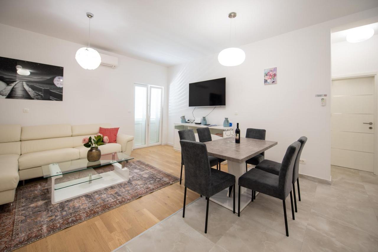 Apartment Katicic Spalato Esterno foto